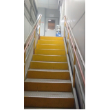 escada metálica interna Vila Ré