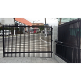 procuro por portão basculante alumínio preto Guaianases